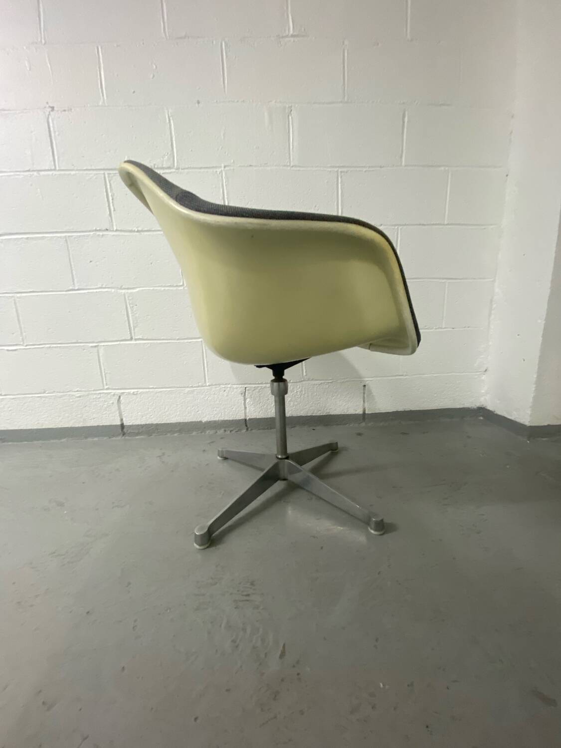 Eames Adjustable Office Chair, Herman Miller Edition