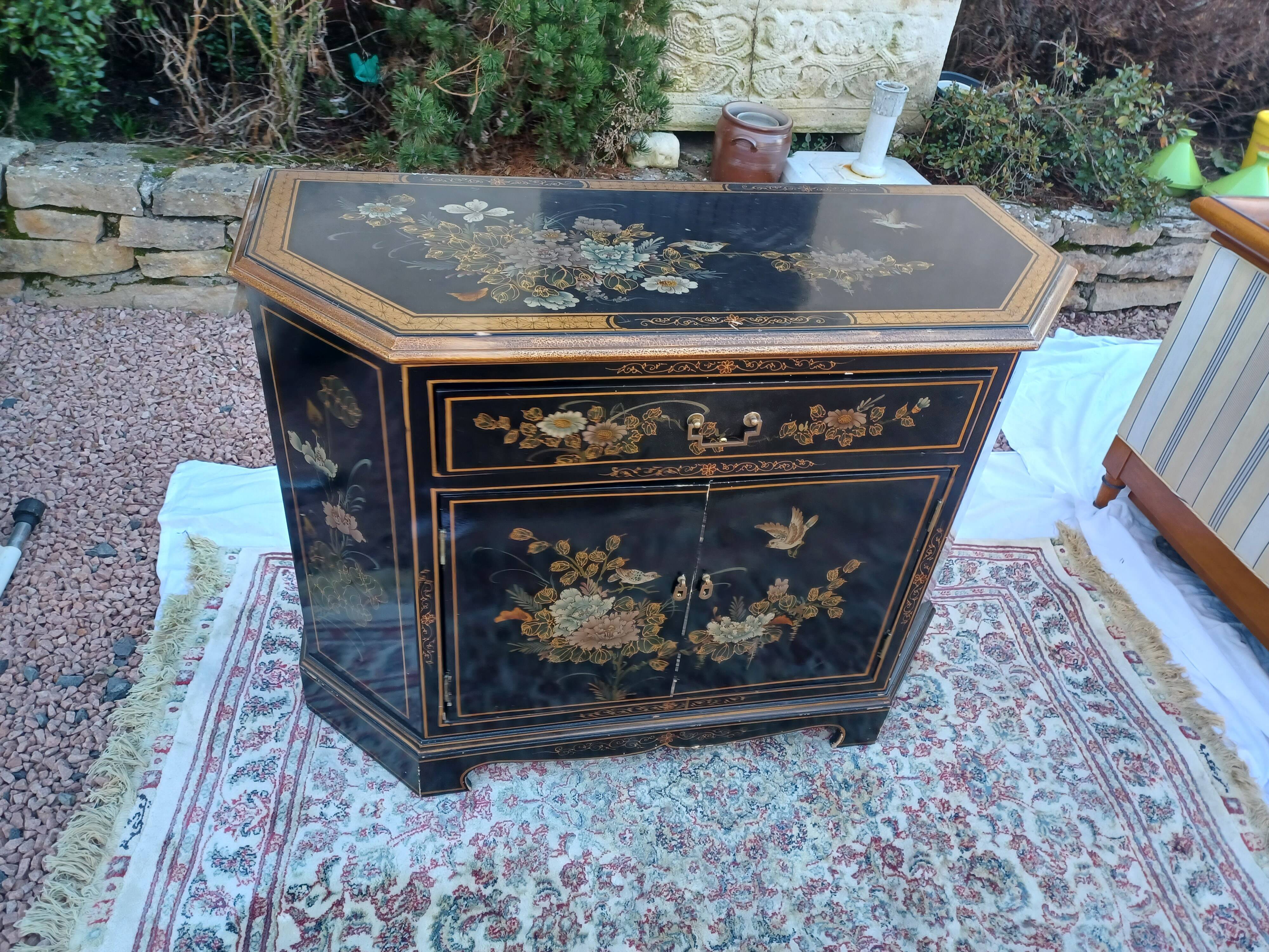 Chinese furniture