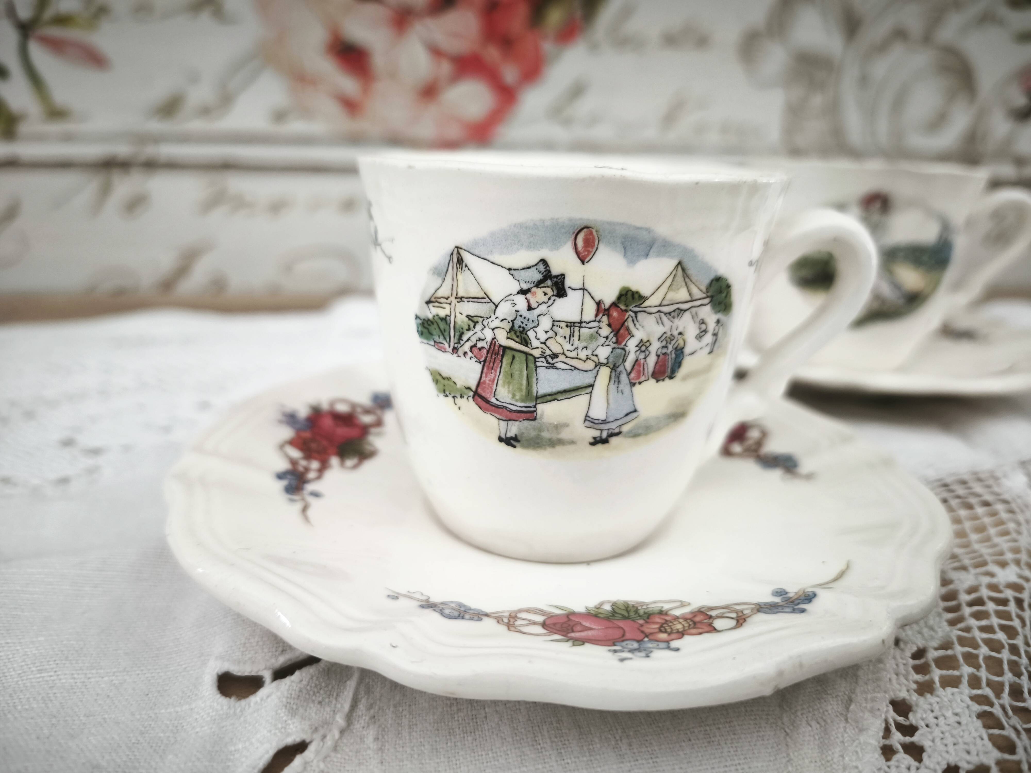Lot de 4 tasses à café Sarreguemines Obernai
