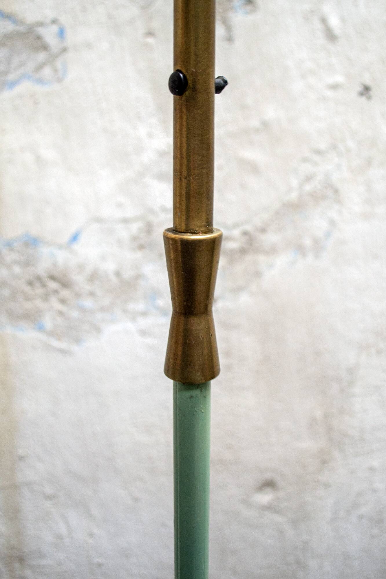 Lampada da terra Vintage en Ferro e ottone smaltato Anni '50