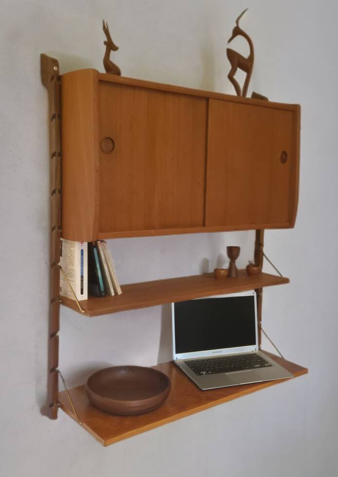 Ergo wall shelf in teak, Vintage Scandinavian 1960s