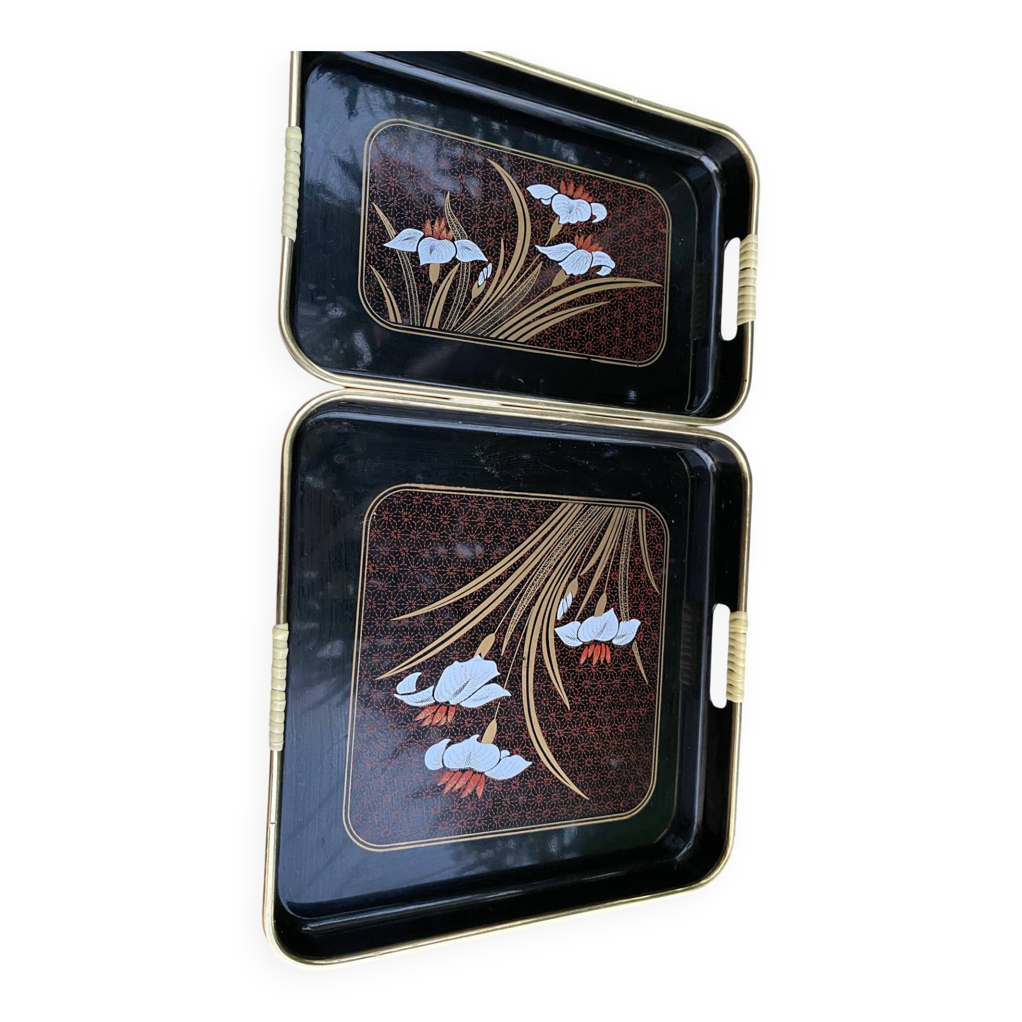 Vintage lacquered nesting tables duo – Floral decor and scoop handles.