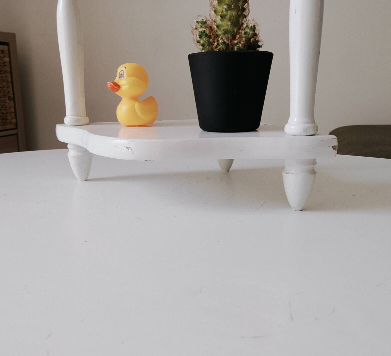 Vintage shabby chic/country wall corner shelf