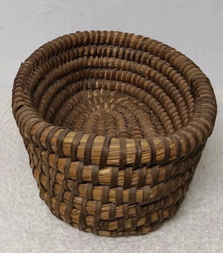 Antique Bread Basket - Vintage Braided Straw Bun Basket