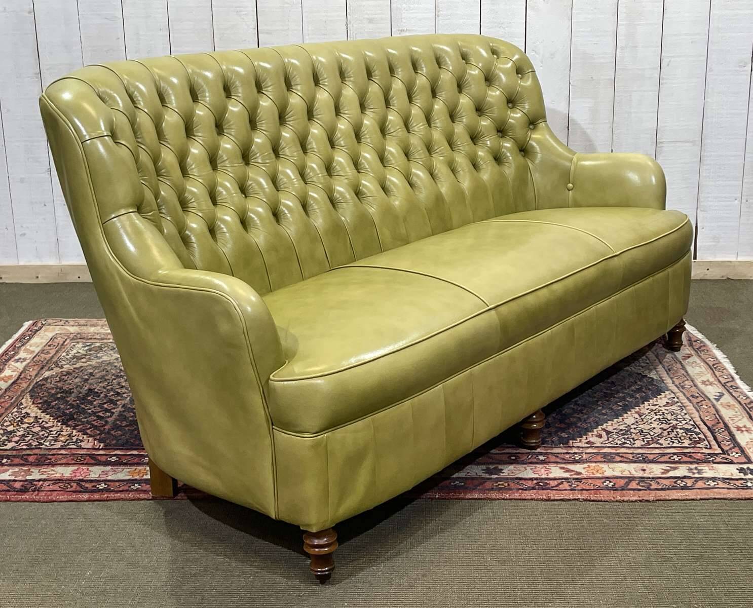 3-seater Chesterfield sofa in olive green leather