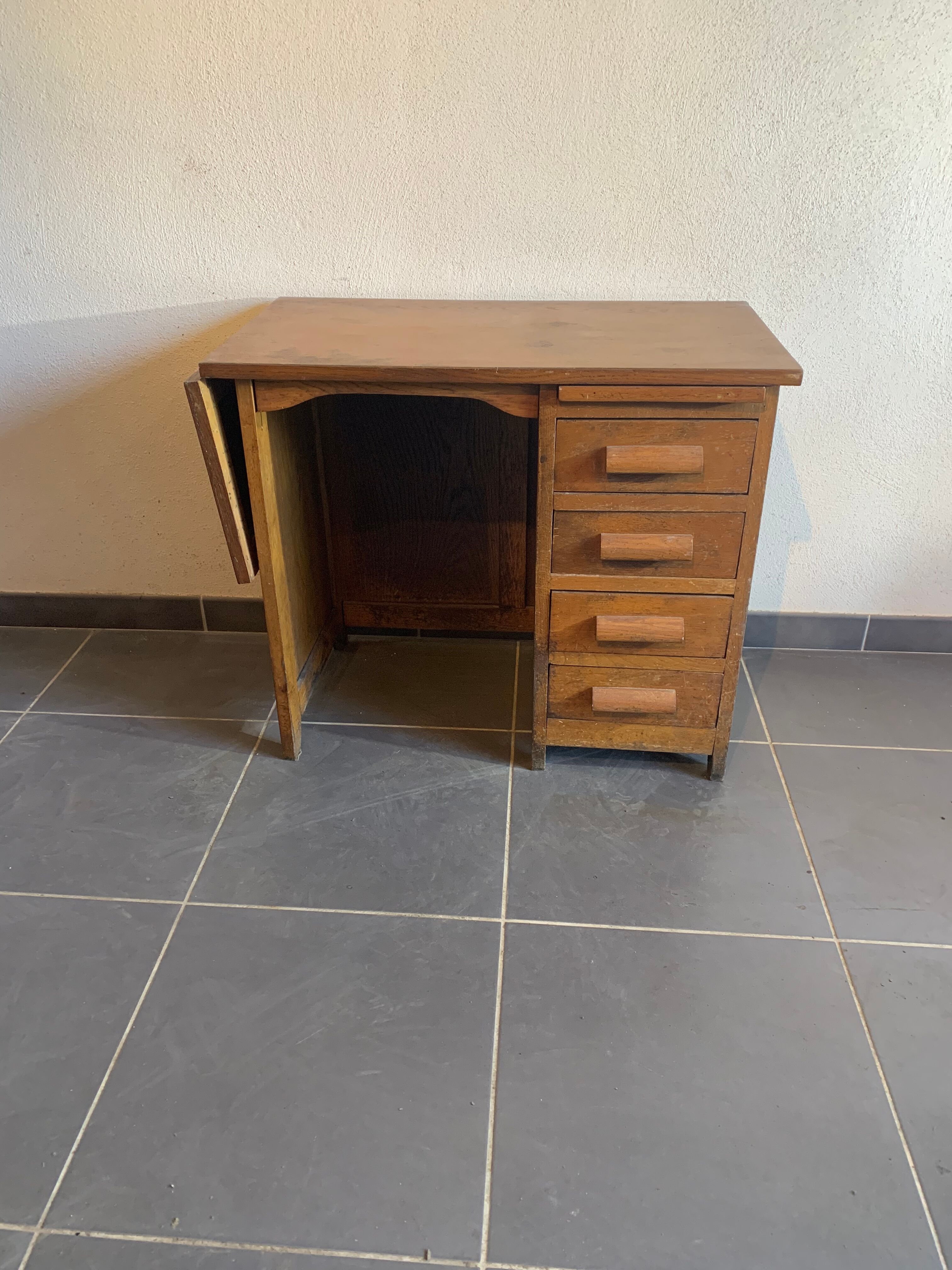 Bureau d’enfant