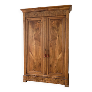 Armoire lingère / vaisselier