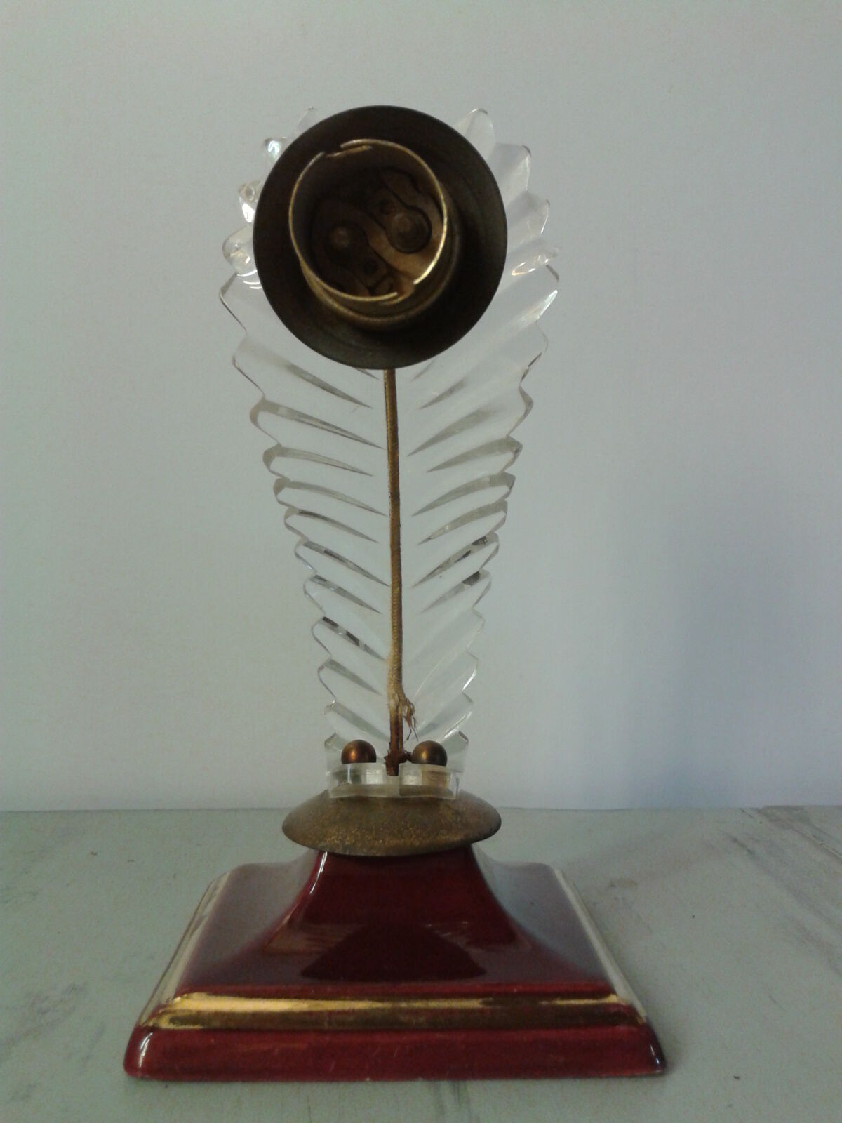 Applies earthenware plexiglas 50s