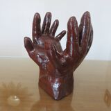 Wooden hand-shaped pocket tray