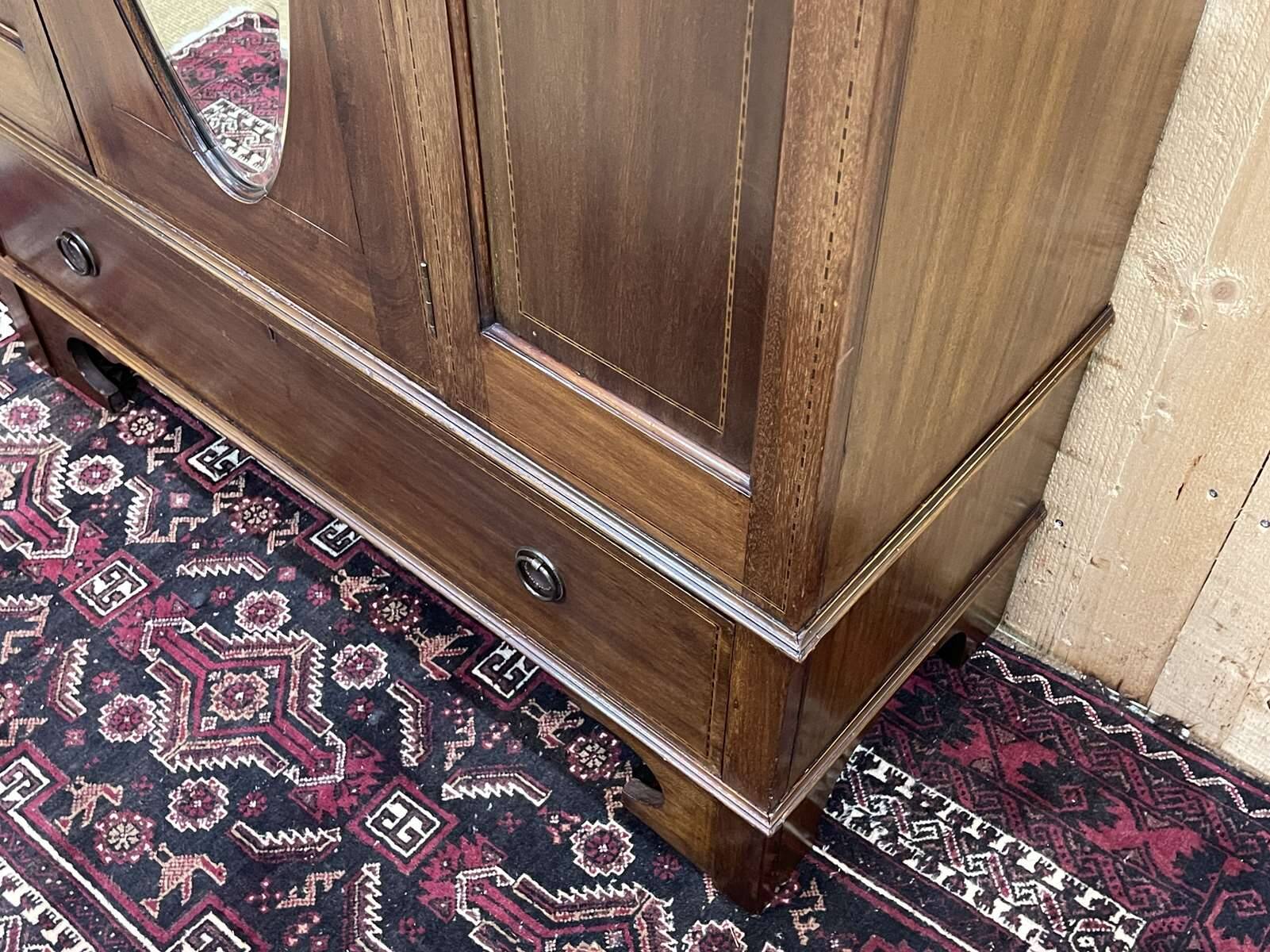 Early 20th century English wardrobe in mahogany