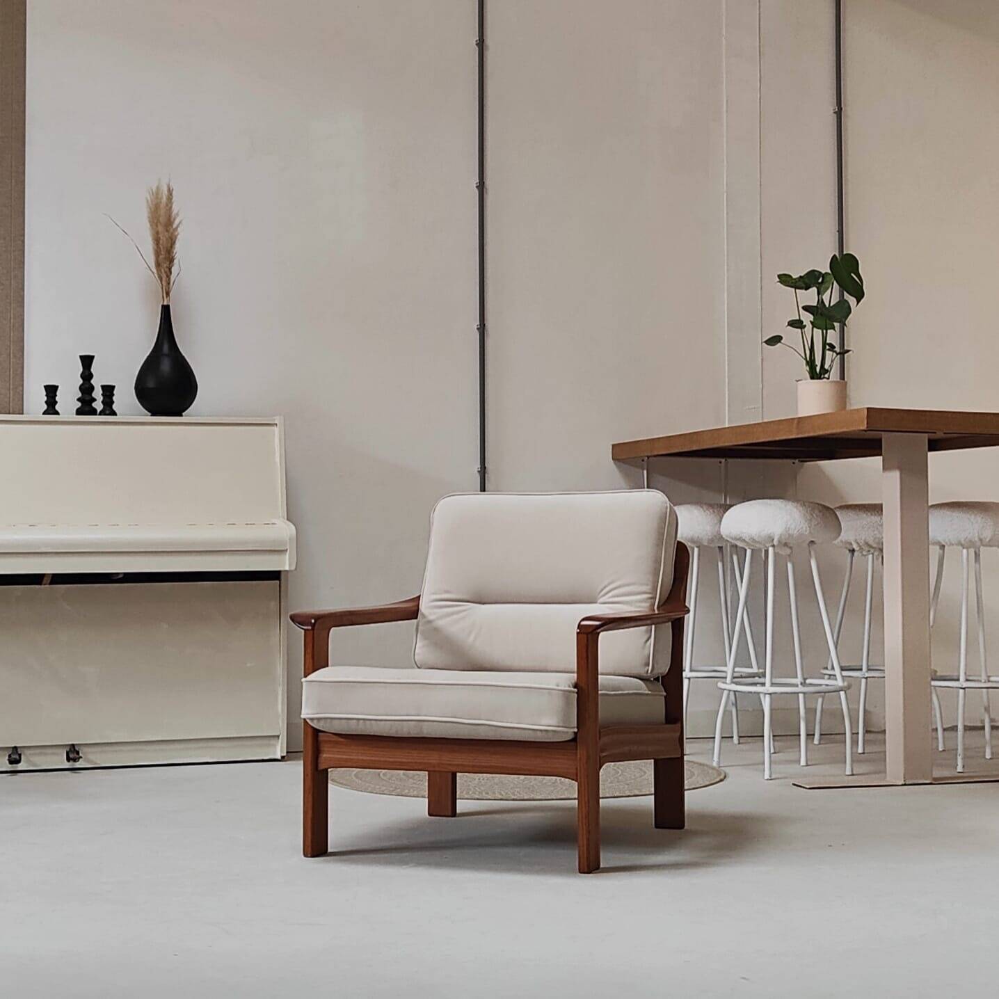 Fauteuil du milieu du siècle