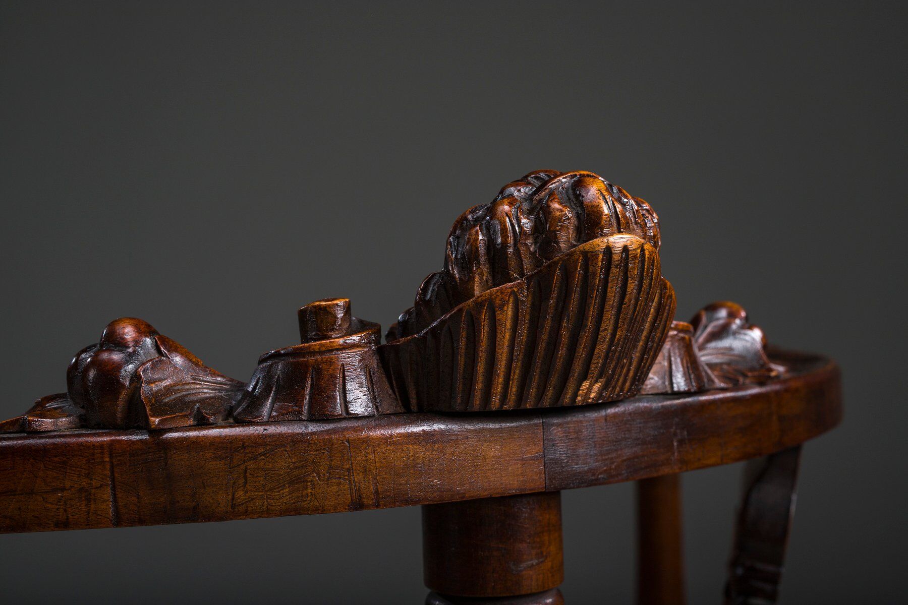 19th century Italian Renaissance style carved walnut corner chairs, set of 2