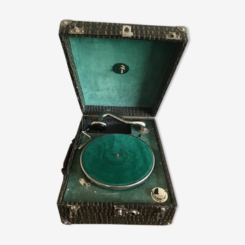 Portable old phonograph