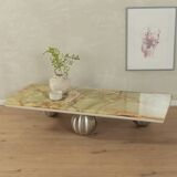Onyx Coffee Table with Round Feet
