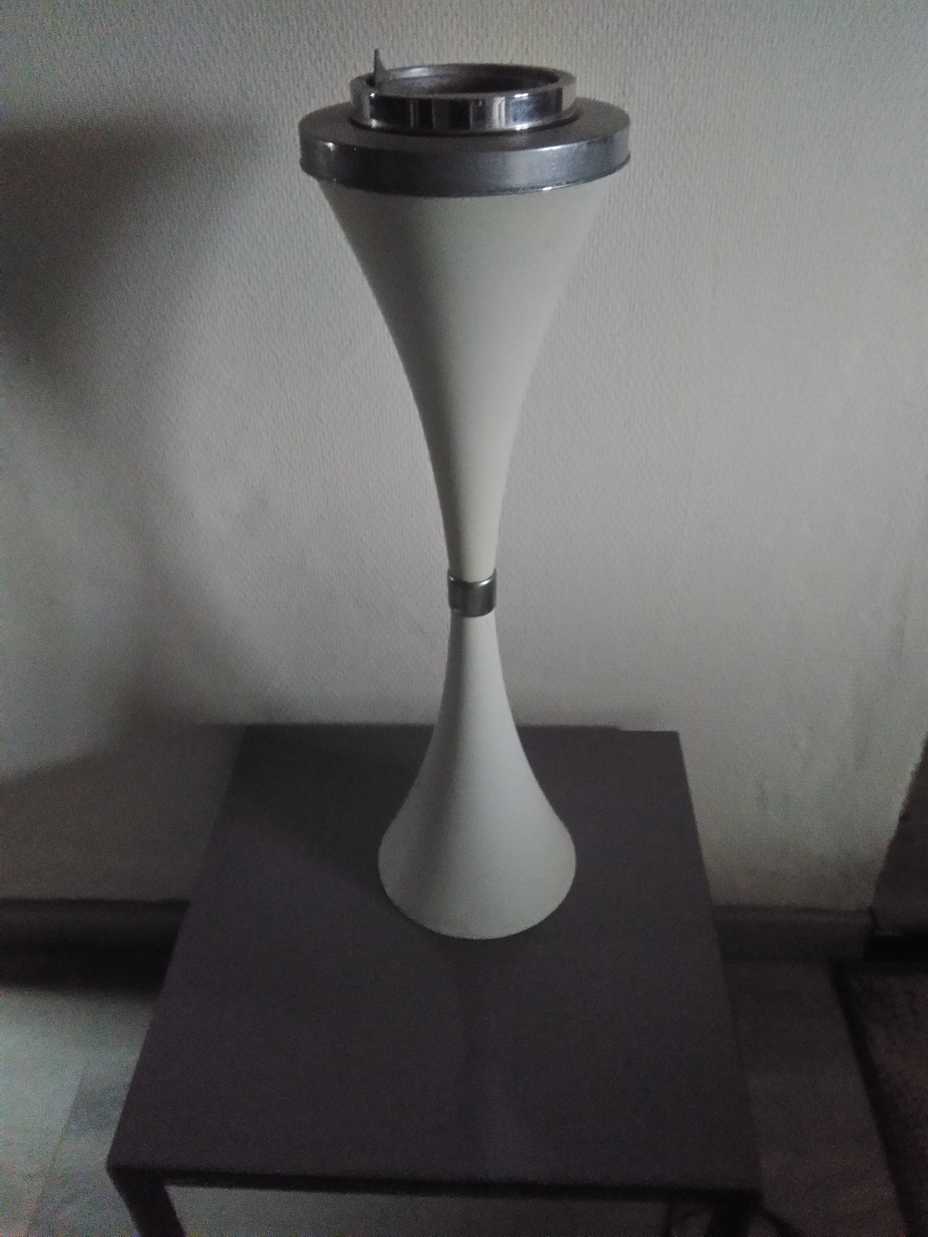 Vintage tulip foot ashtray