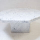 Octagonal vintage coffee table in Carrara marble 70s