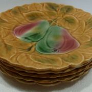 Lot of 5 plates in barbotine sarreguemines decor fruits