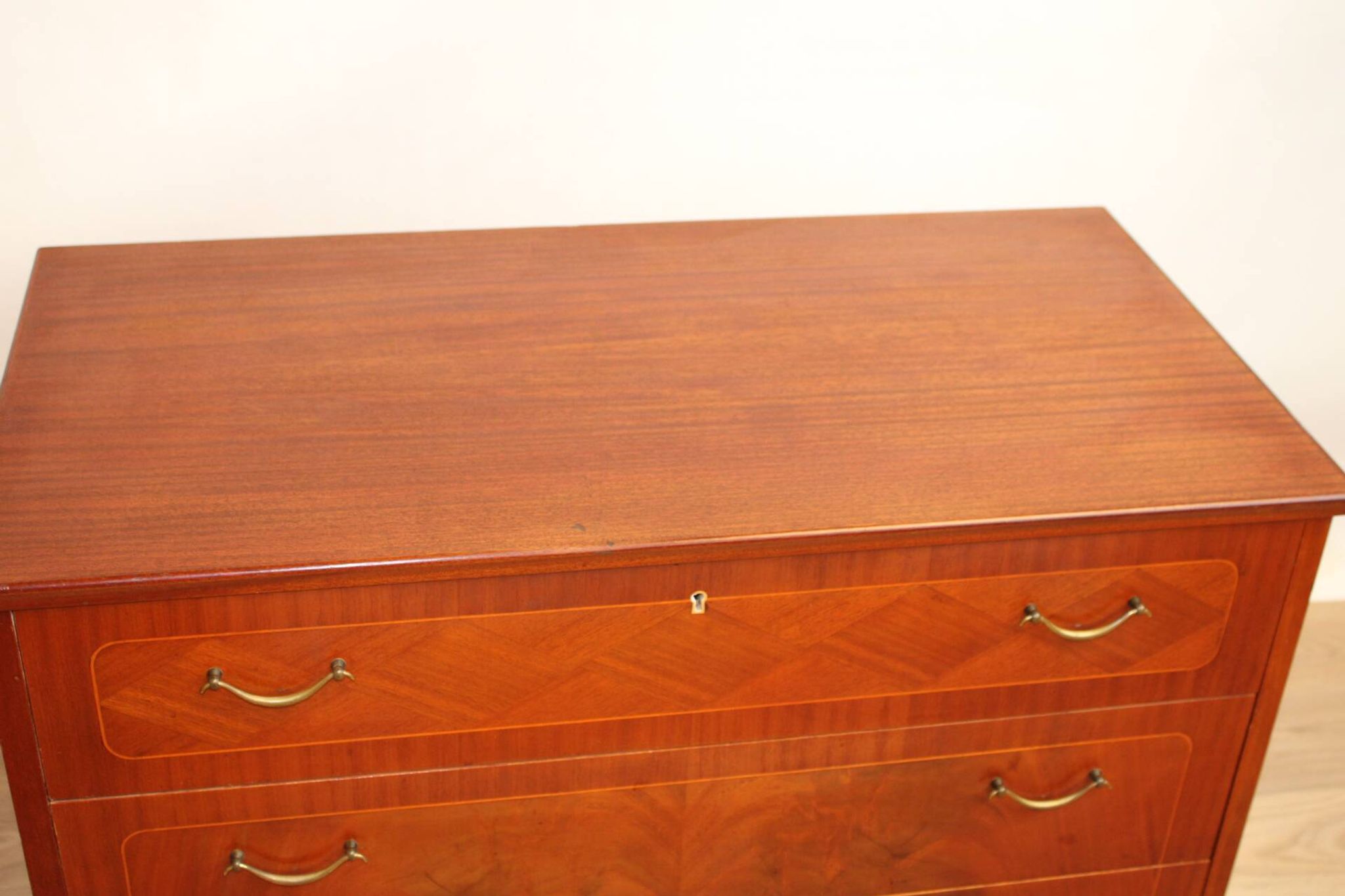 Vintage chest of drawers 3 drawers double handles and brass feet 1960s suede