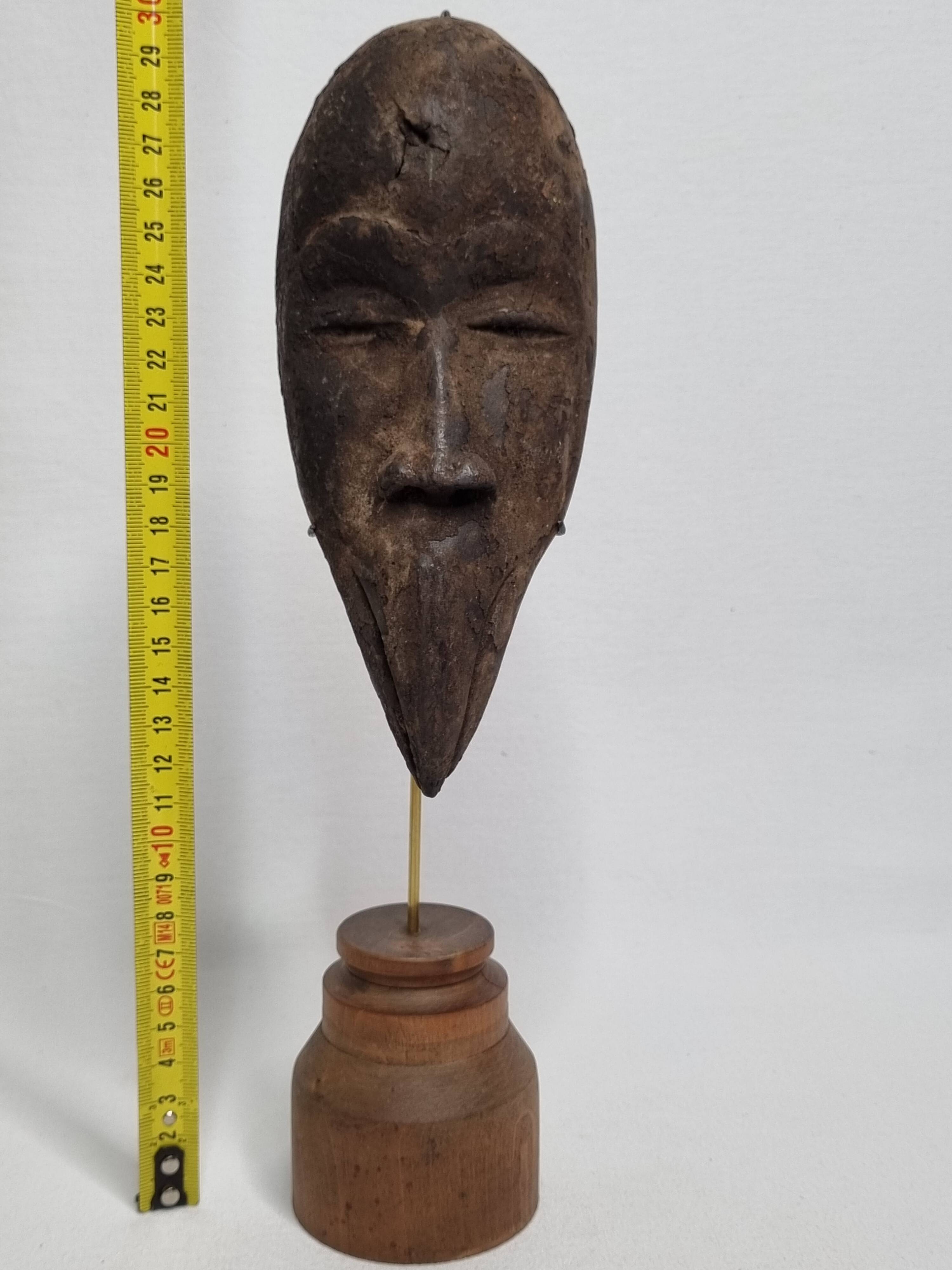 Antique African Dan Mahou passport mask with long beak, 19 cm