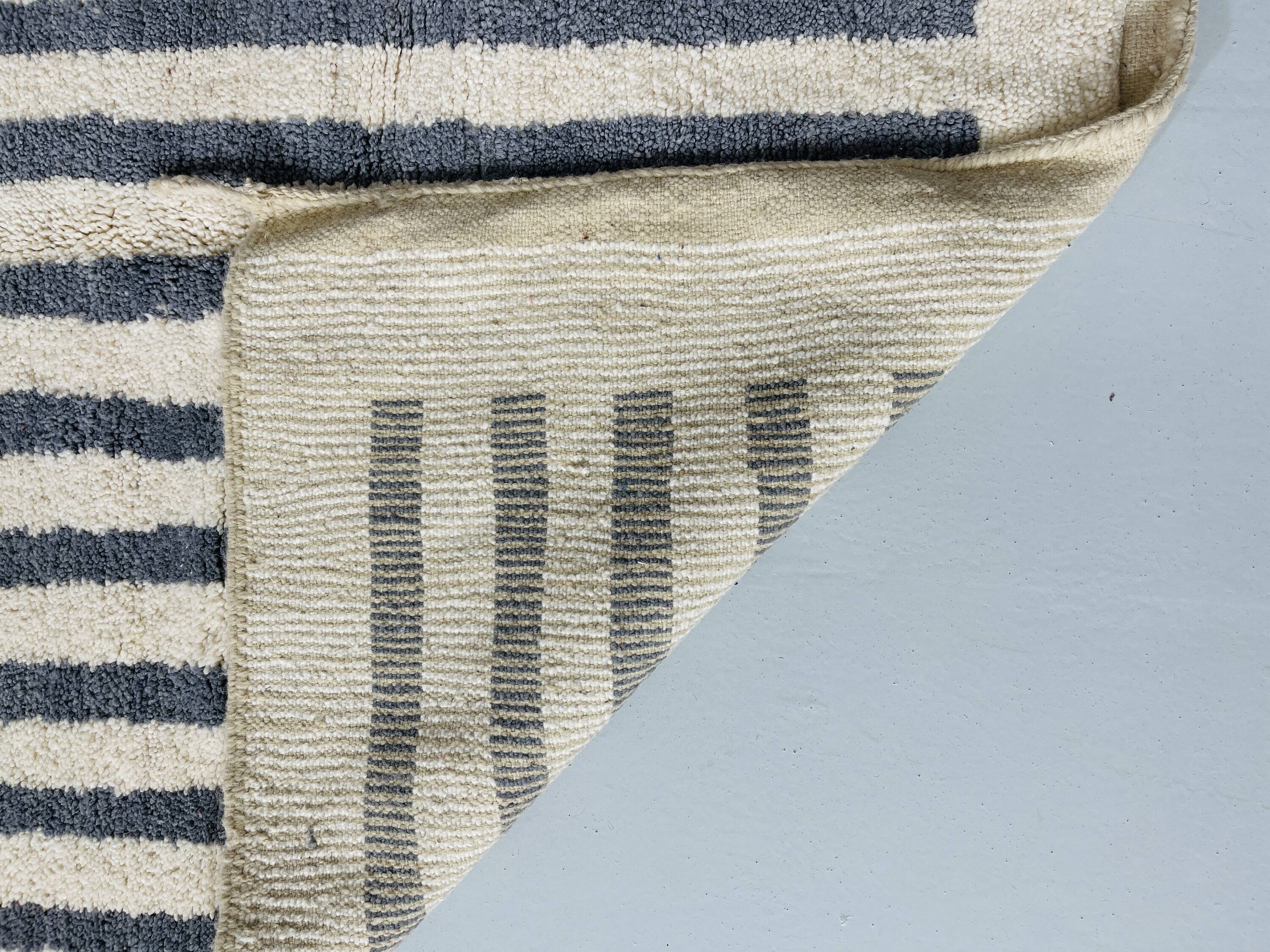 Handmade artisanal Berber rug 2.5x1.5 m