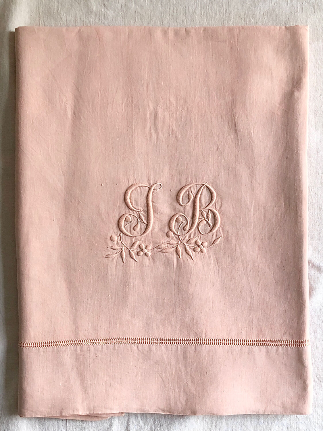 Antique sheet in pure washed linen tinted in morning pink