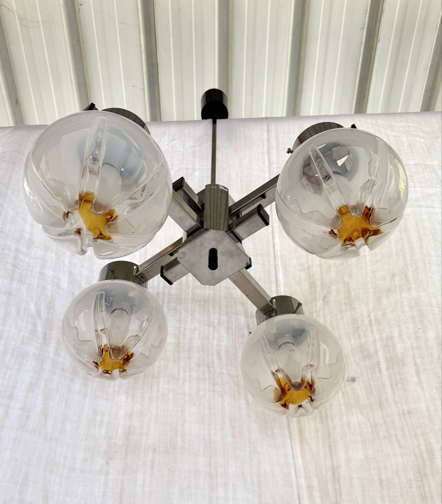 Four-armed chandelier Gaetano Sciolari Mazzega 1970