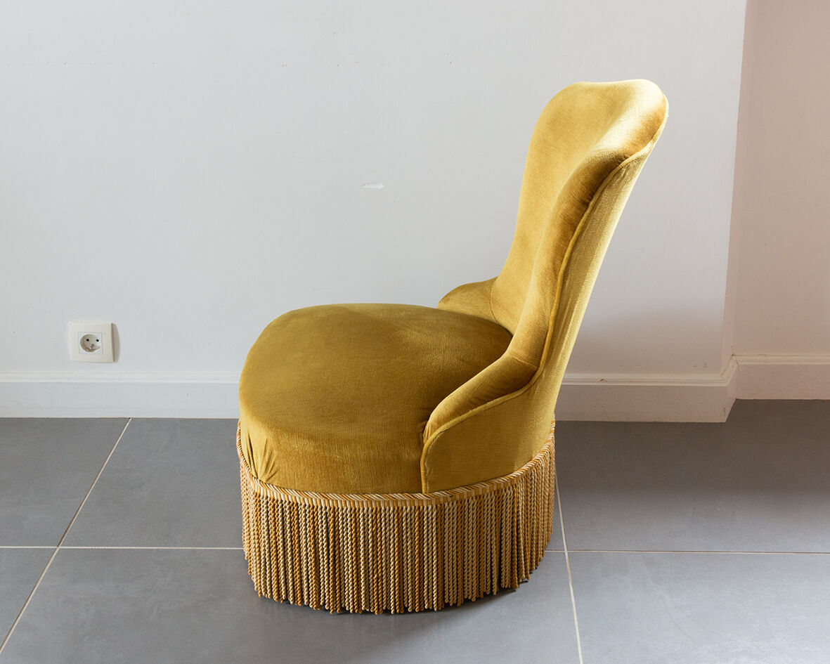 Gold toad chair
