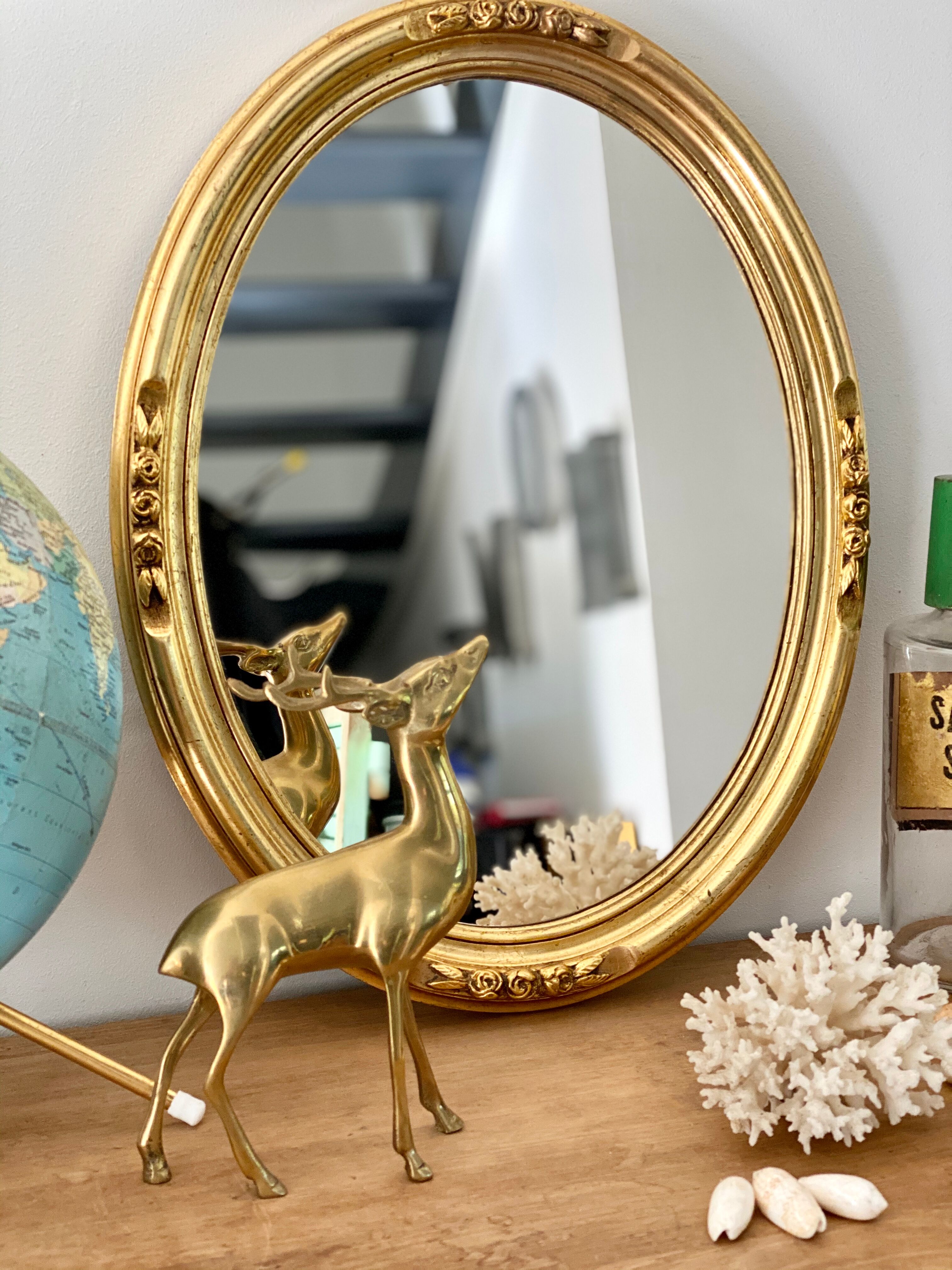 Golden mirror 47x37cm