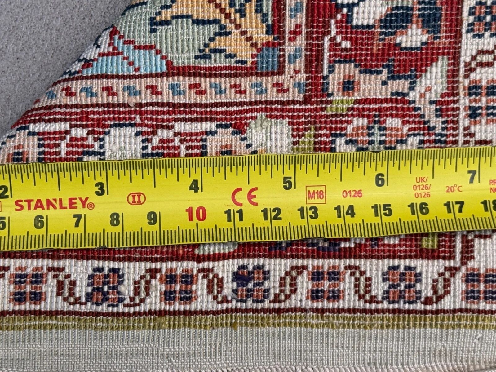 Fine Turkish Hereke silk rug 37x55 cm vintage ivory floral medallion 2540
