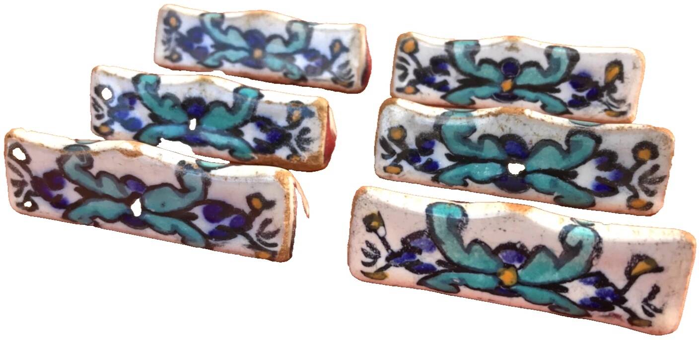 6 glazed ceramic knife rests from Nabeul, Atelier el-Kharraz.