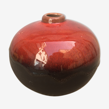 Vase en céramique design émaillé rouge