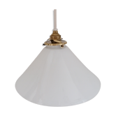 Opaline suspension