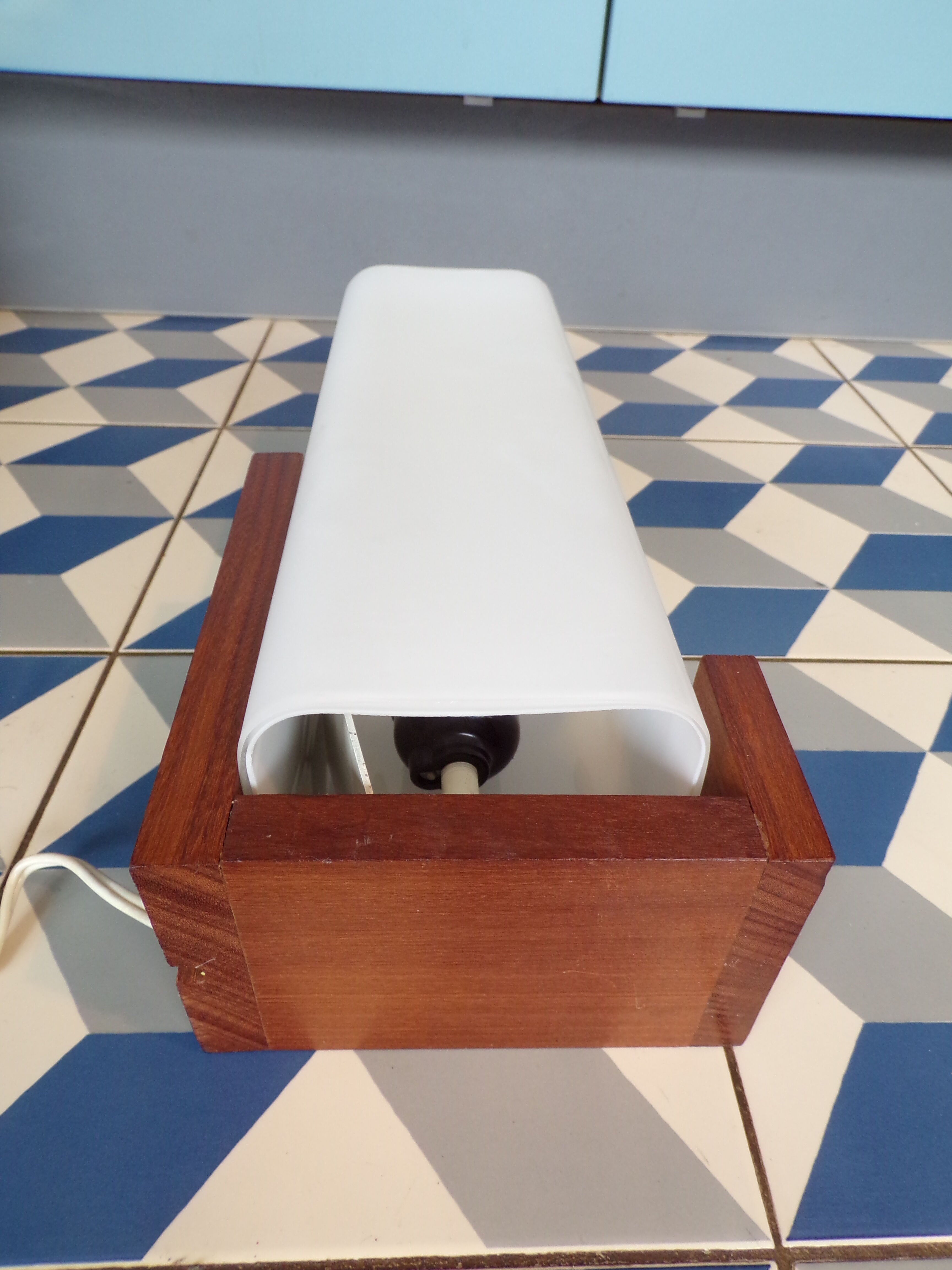 Philips Louis Kalff sconce