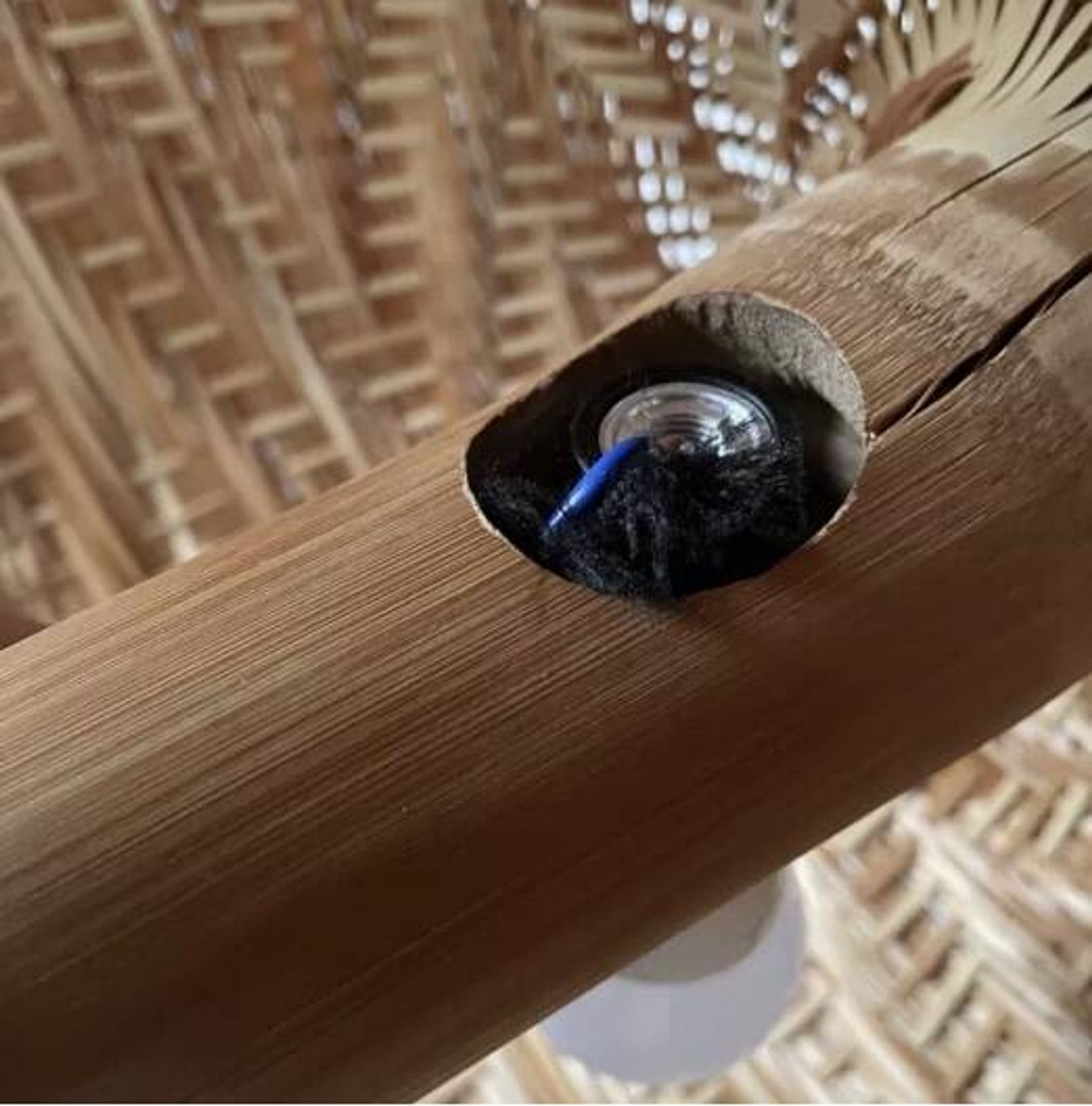 Lampe champignon XXL en rotin tressé années 70