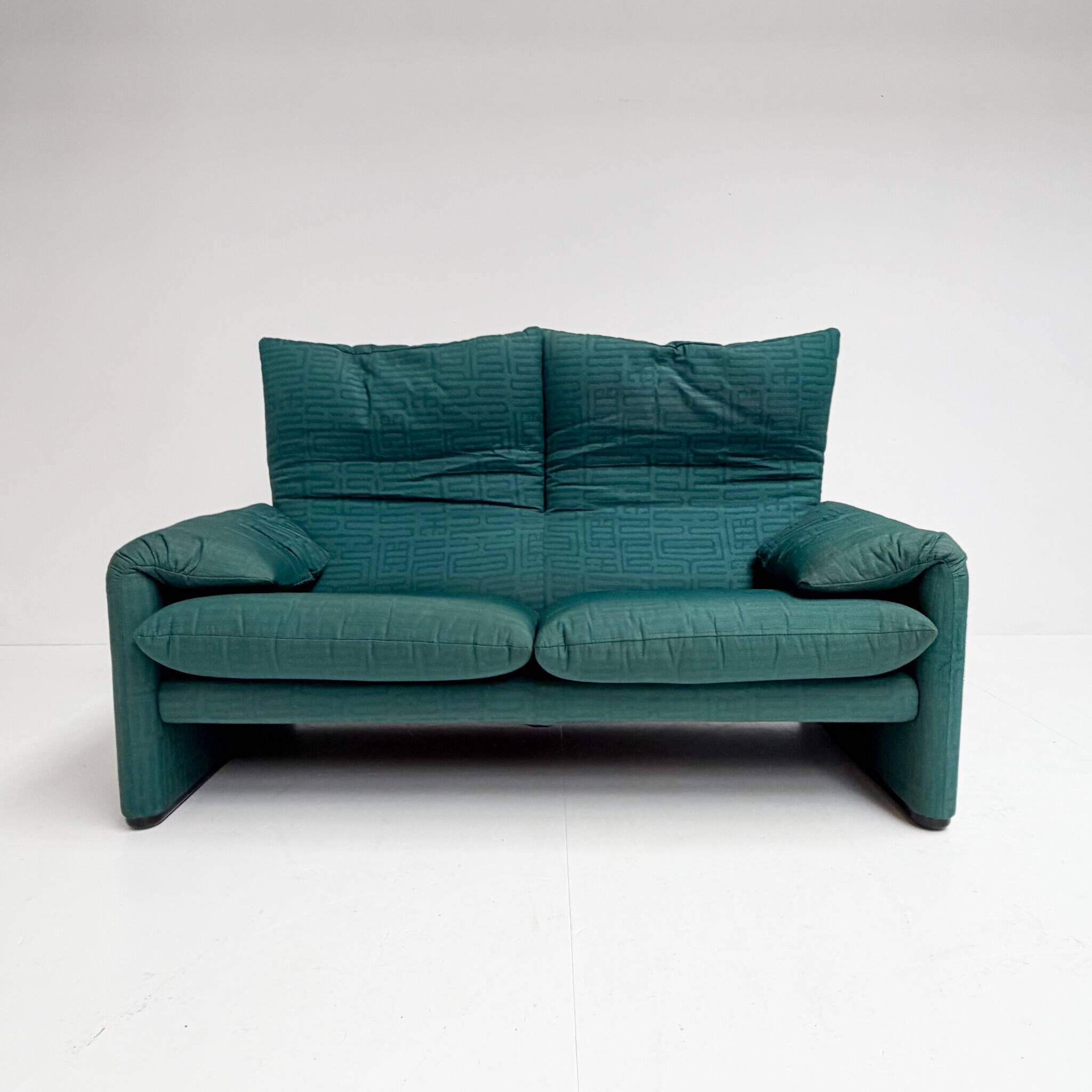 Maralunga sofa with footstool by Vico Magistretti for Cassina, 1970s