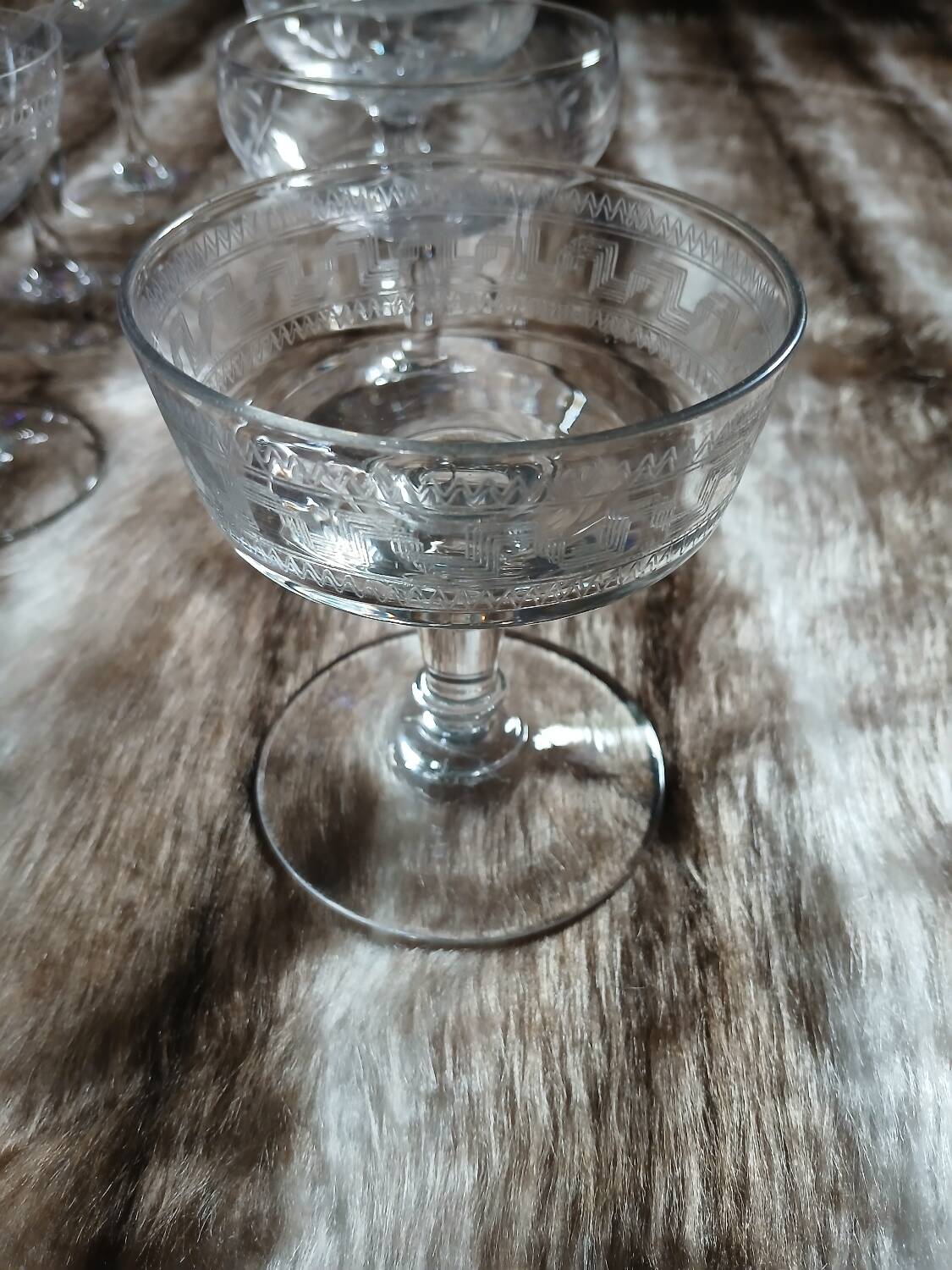 8 mismatched vintage champagne coupes