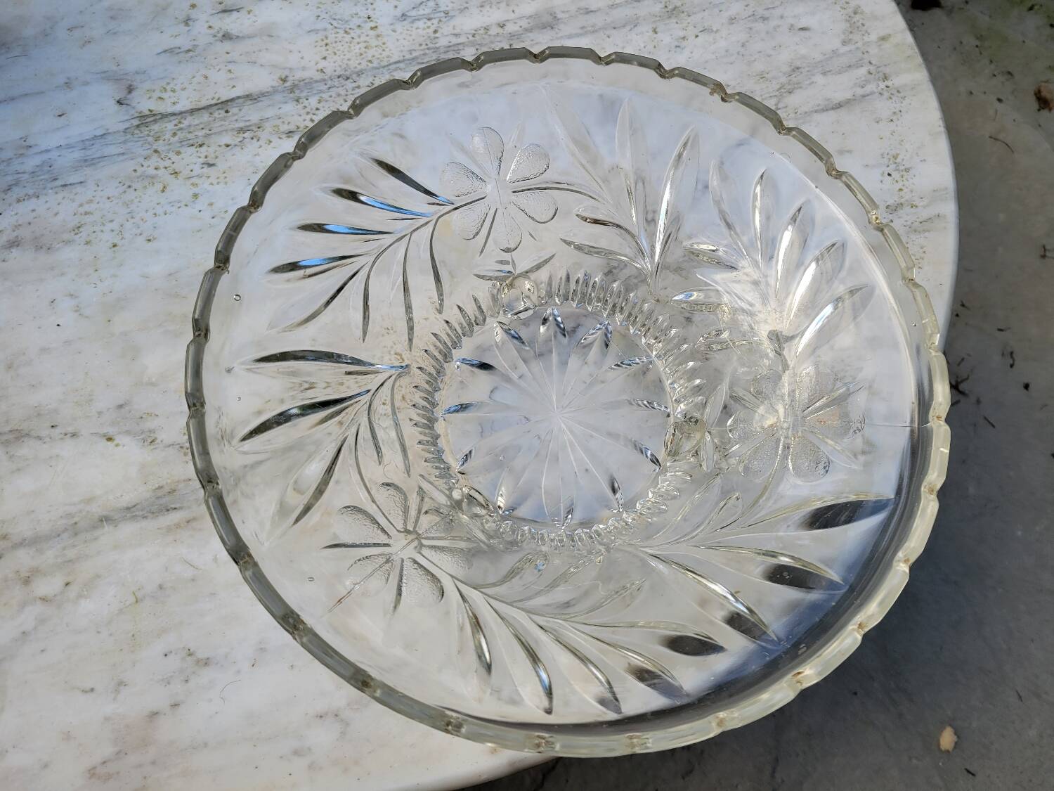 30cm freestanding cup