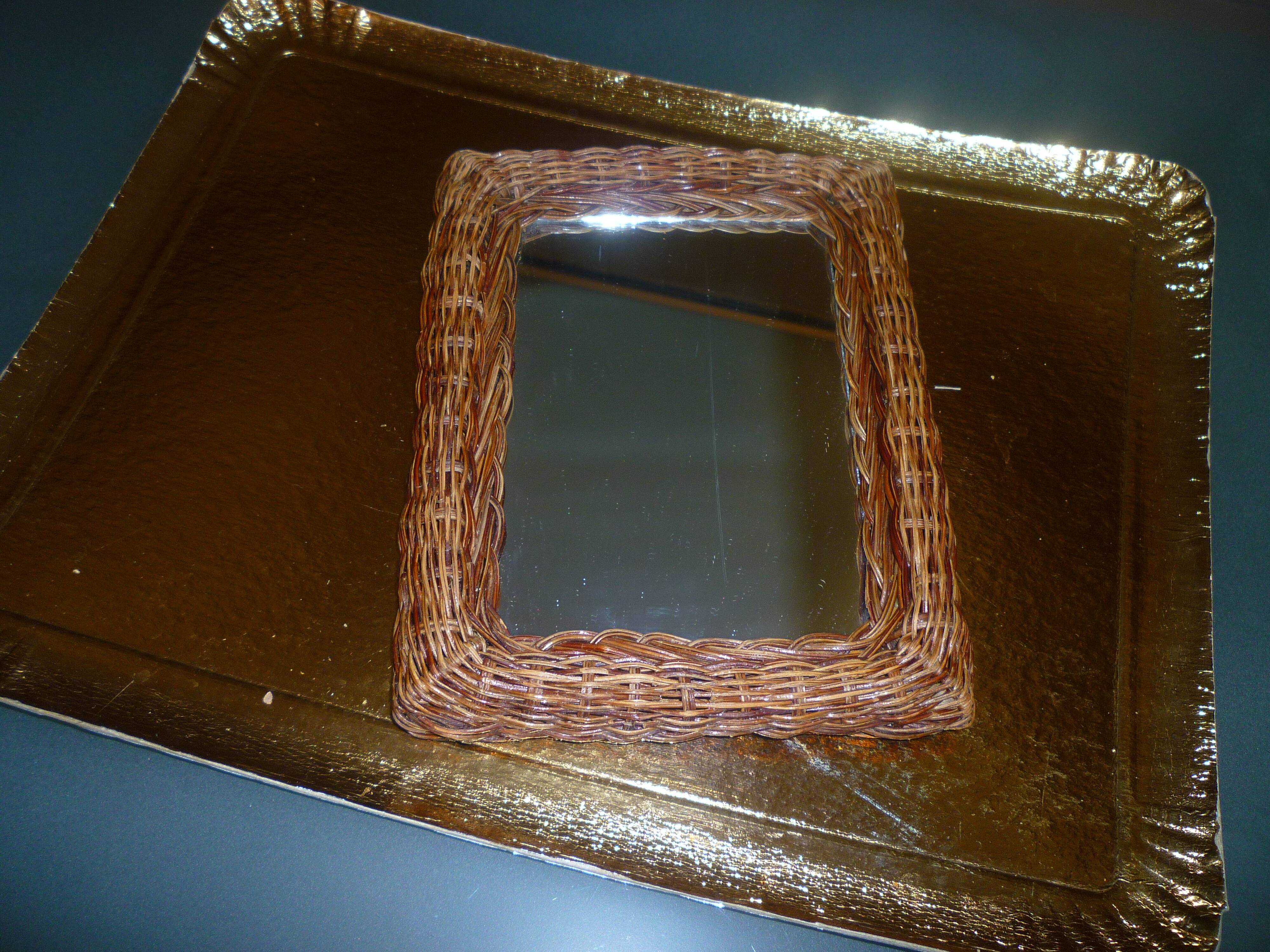 Wicker mirror 17x22cm