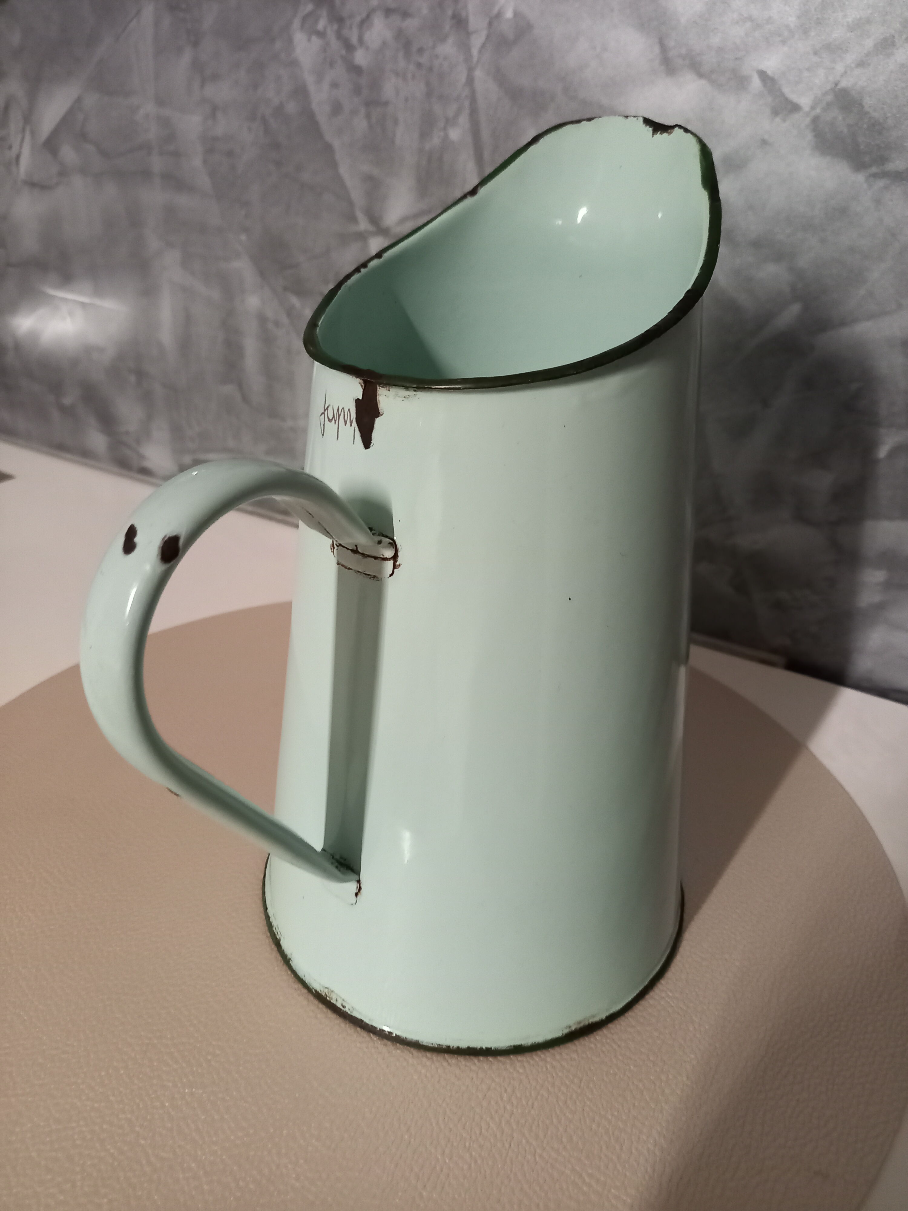 Enamelled sheet metal pitcher