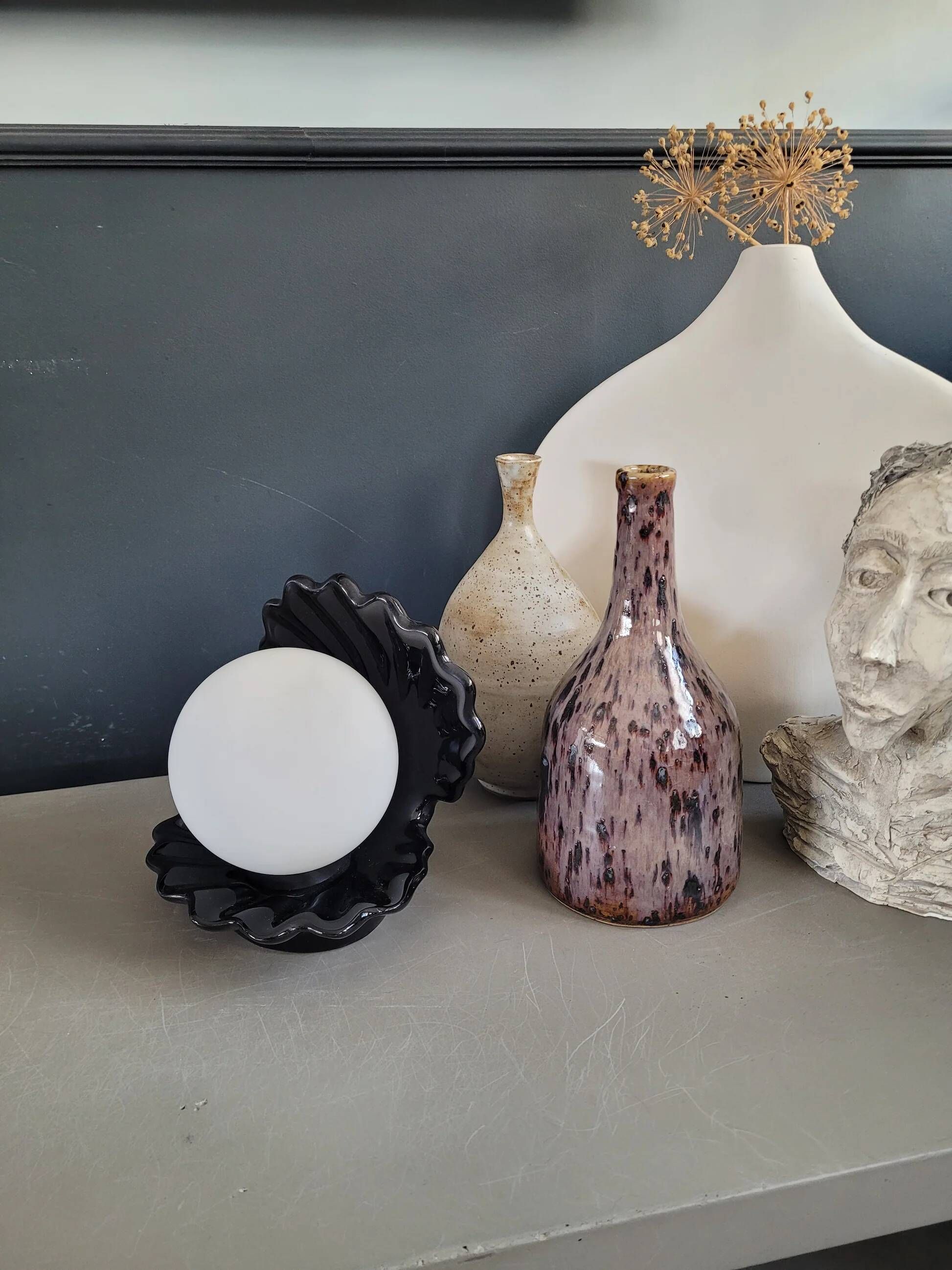 Vintage shell lamp in black porcelain with opaline globe.