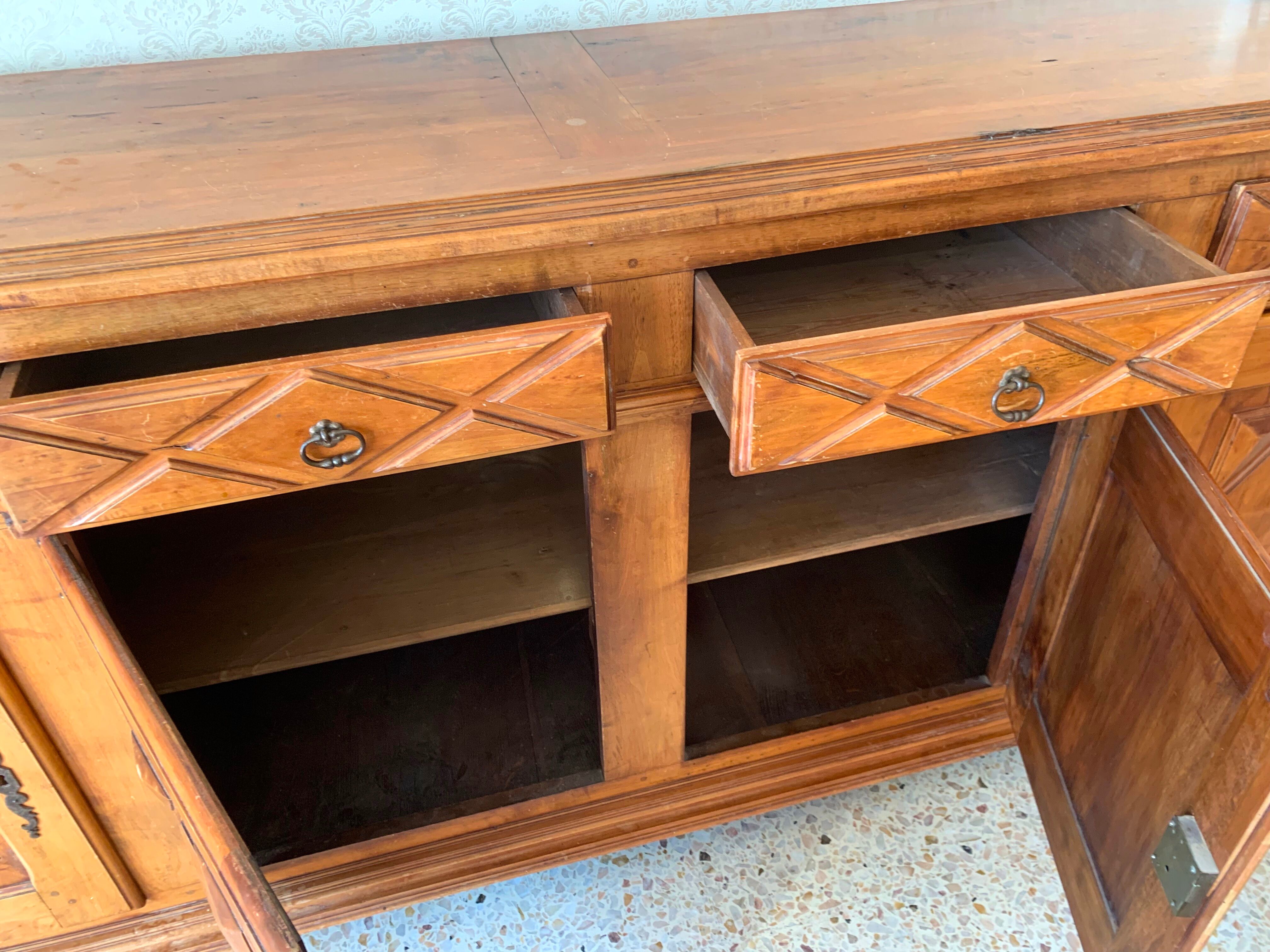 Vintage 4-door sideboard in solid wood