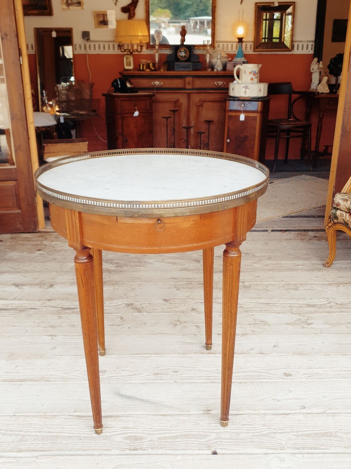 Hot water bottle table