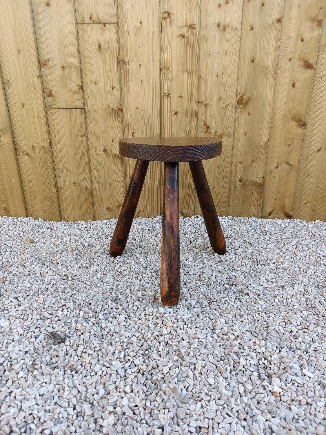 Solid wood tripod stool