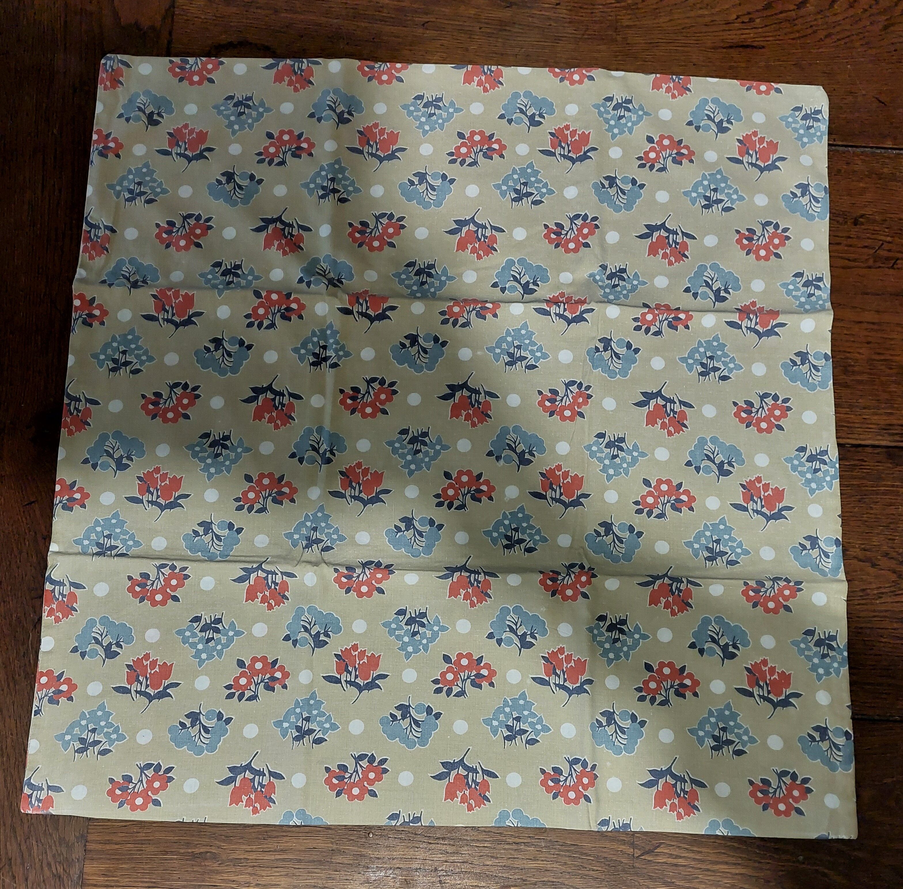 Vintage cotton florets pillowcase 62 X 60 cm
