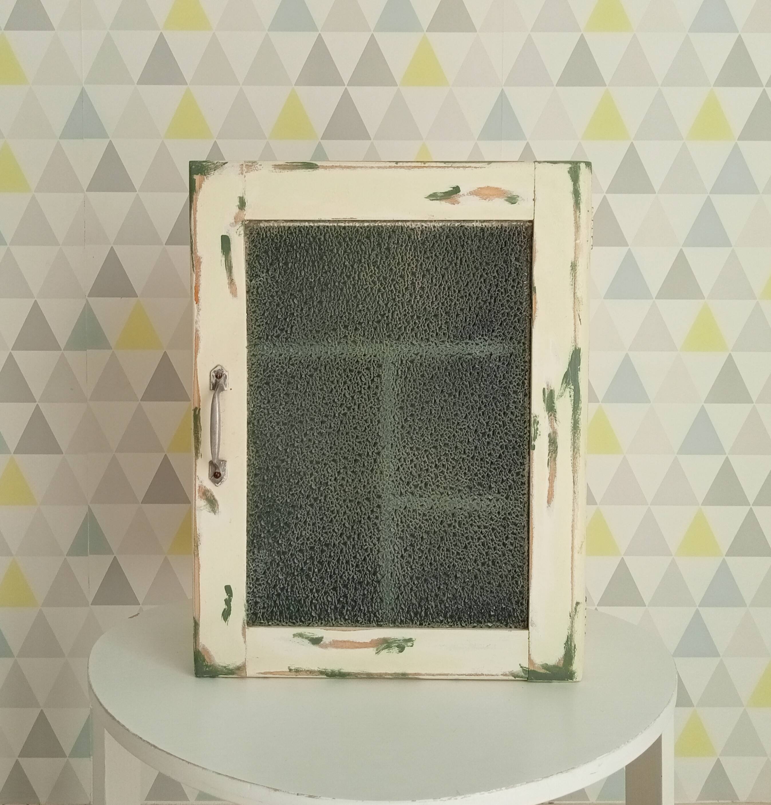Vintage medicine cabinet 50s/60s