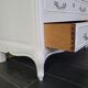 Commode en chêne à pieds galbés, 3 tiroirs