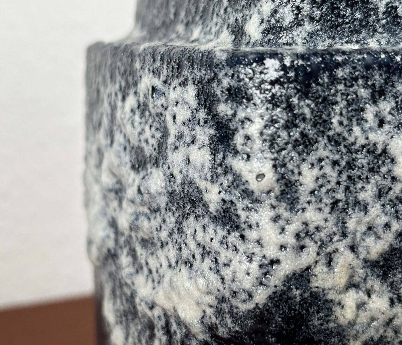 WGP Fat Lava flower pot in ceramic from West Germany, mid-century by Dümler & Breiden, 1960s.