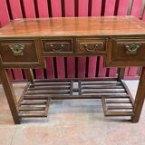 Ancien bureau en bois d'orme, époque Qing du XIXème siècle, ouvrant en façade par 4 tiroirs