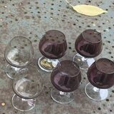 6 cognac glasses, in colored glass, 4 purple and two vintage beige