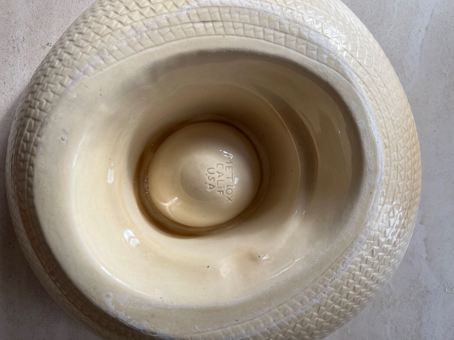 Vintage dish slip hat nachos